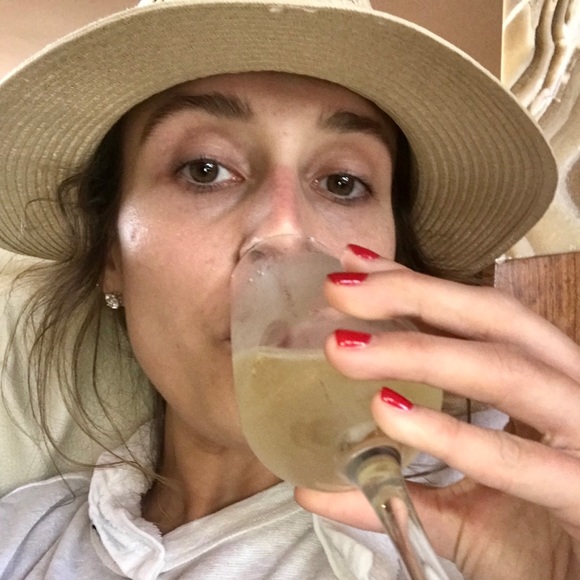 Meet your Posher, Brittany - Picture 3 of 3